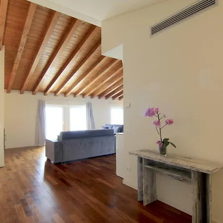 Al Poggio 9 Apartman Gardone Riviera